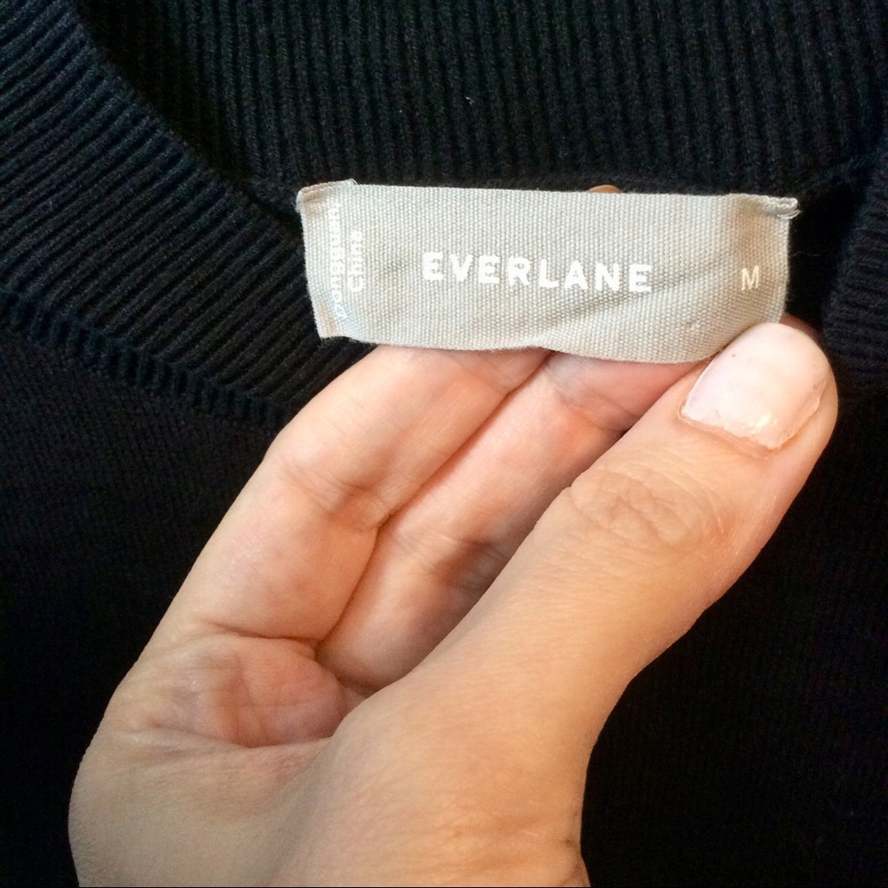 LIKE NEW Everlane Black Organic Button Mockneck! - Picture 9 of 14